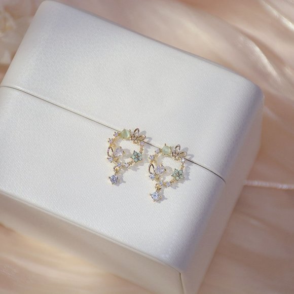 NEW 14K Gold Plated Diamond Flower Butterfly Circle Earrings - Picture 4 of 6